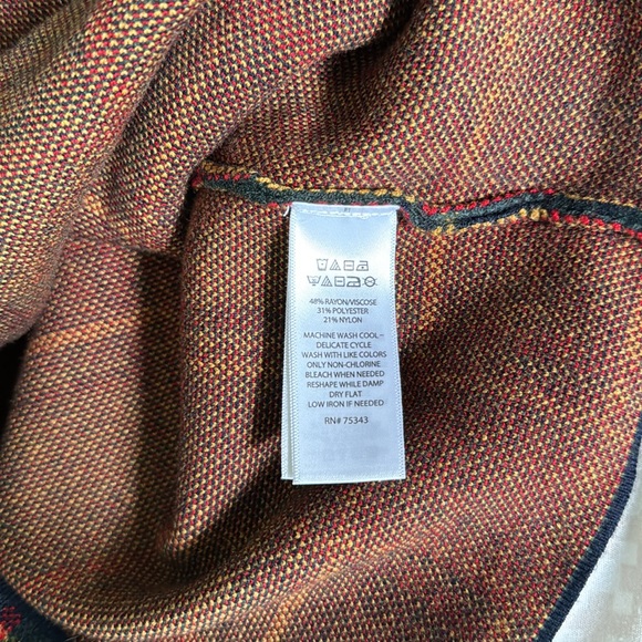 Tahari | Small Plaid Turtle Neck Sweater - Picture 7 of 7